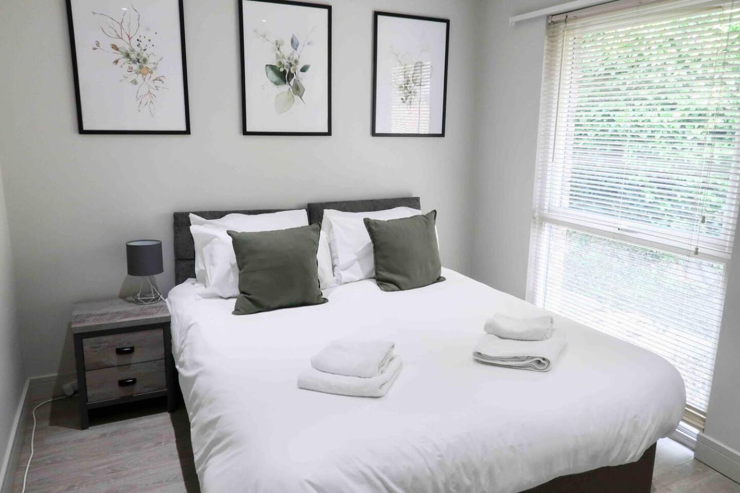 3 Bedroom Bungalow Close To Peak District With Garden Sheffield Exterior foto
